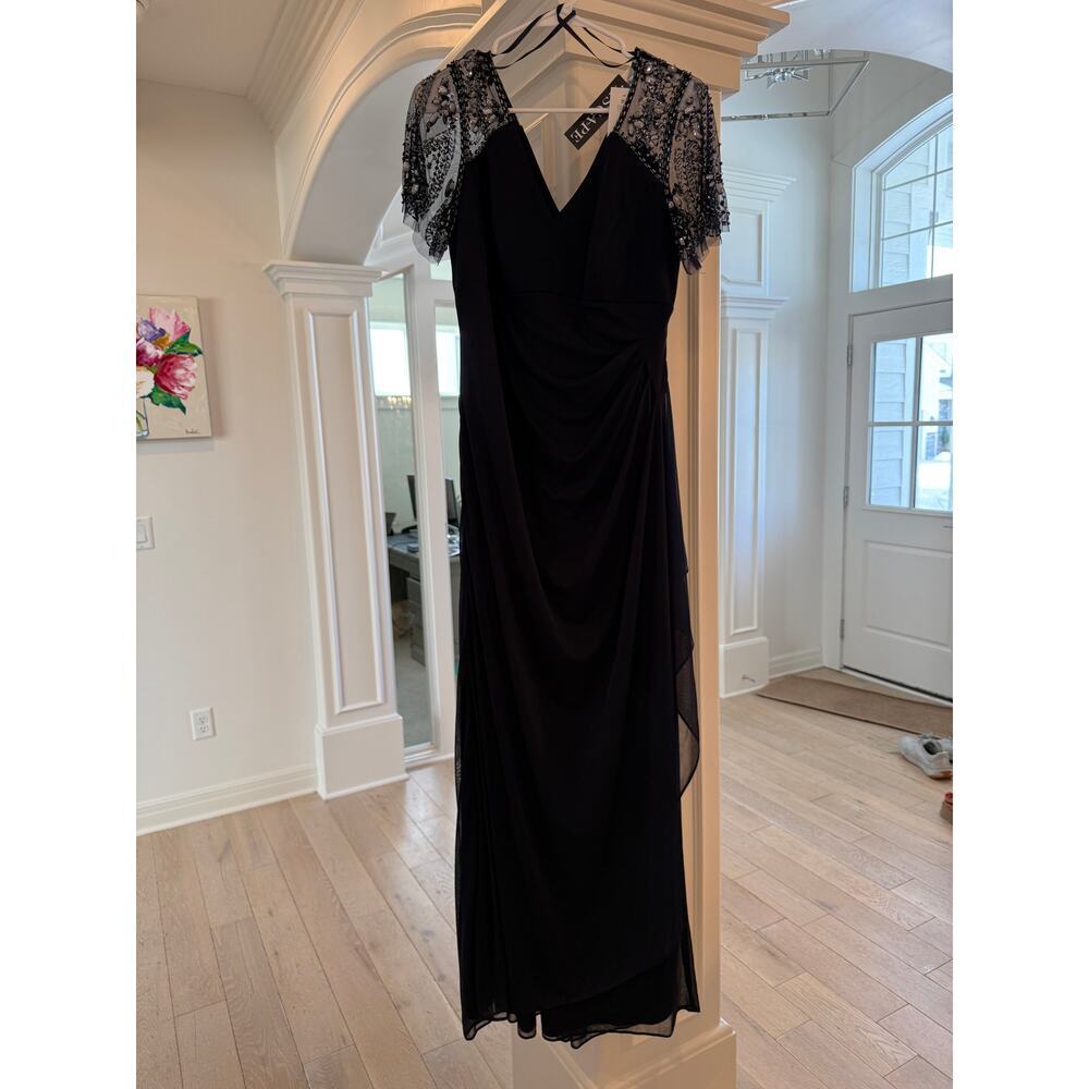 Xscape Women's Navy Sheer Flutter Sleeve V-Neck Beaded Slim Gown Size 10 - Picture 5 of 10